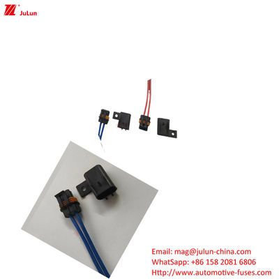Устройство болта Ручное перезагрузка воздушного переключателя Автомобильный электрический предохранитель Пластиковый / нейлоновый корпус 32V