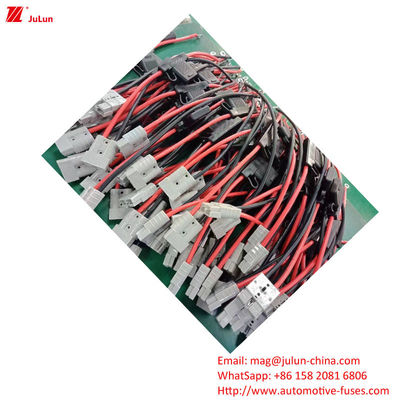 Eu UL Standard Automotive Fuse Holder Assembly Kit 32V Номинальное напряжение для предохранителей в суровых условиях эксплуатации