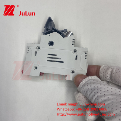 DIN Guide Fuse Holder 15A 1000VDC с дизайном керамического держателя предохранителя 14*85mm 32a 1000VDC Pv Fuse Holer
