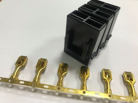 Водоустойчивый патрон предохранителя автомобиля вставки 12V 40A средний